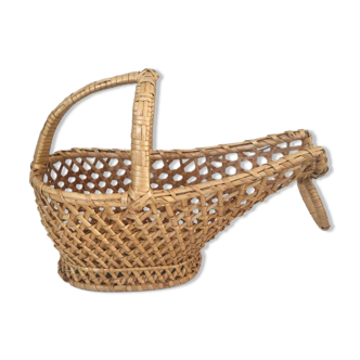 Wicker table basket