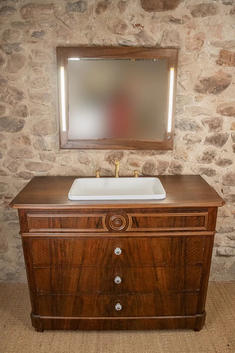 Meuble vasque Louis-Philippe en noyer & miroir LED assorti