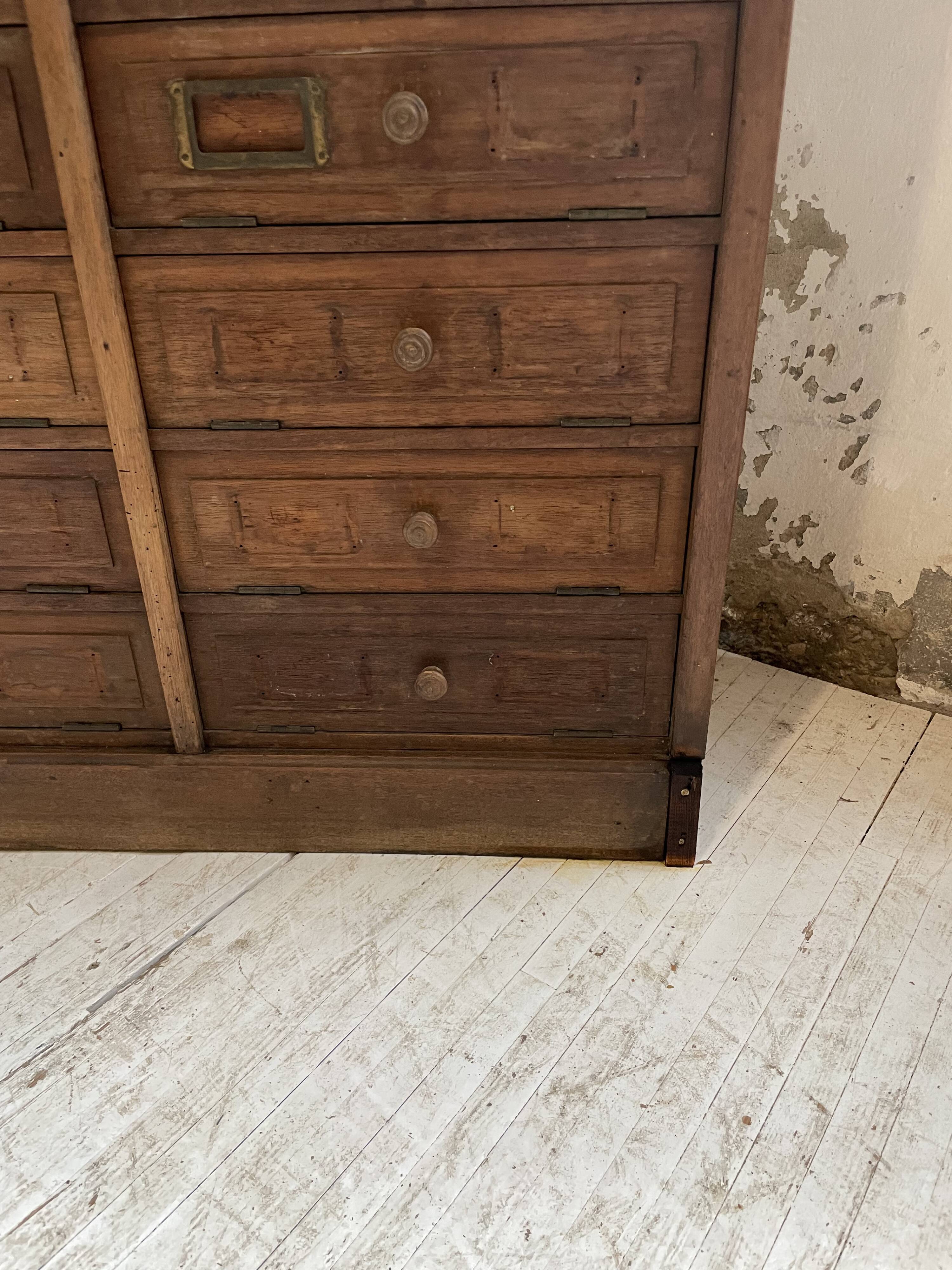 Furniture with 34 oak valves