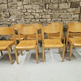 Set de 8 chaises empilables
de Karl Klipper