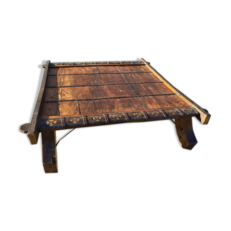 Coffee table elephant saddle in metal and copper wood