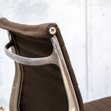 Chaise en aluminium EA 108 par Charles & Ray Eames pour Herman Miller, 1970