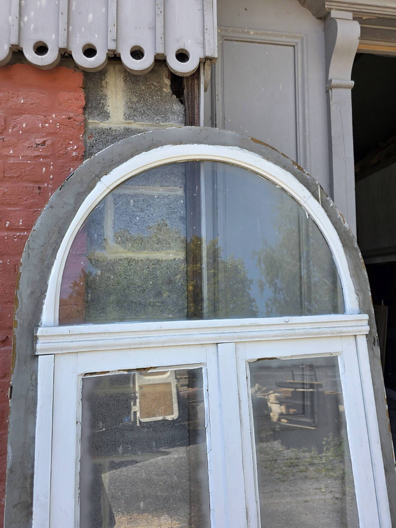 Old window in solid oak