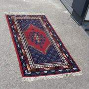 Handwoven wool oriental rug – 220 × 100 cm