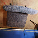 André Simard_Airborne chairs
