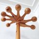 Coat holder on foot 8 orientable wooden balls
