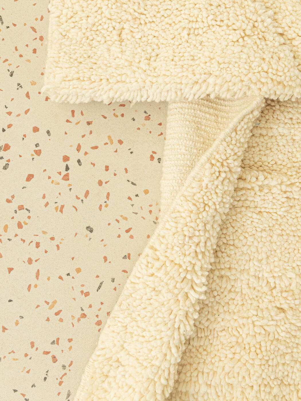 Riverlands, berber rug, 210 x 305