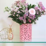 Vase en verre et peinture acrilyque