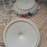12 antique flat plates + HBCM soup tureen
