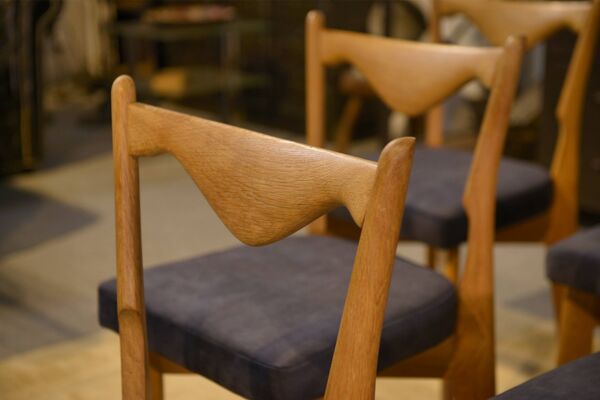 Ensemble de 6 chaises par Guillerme et Chambron pour Votre Maison 1950’s
