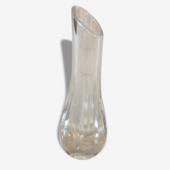 Vase ancien en cristal de Baccarat, col en biseau, éstampille