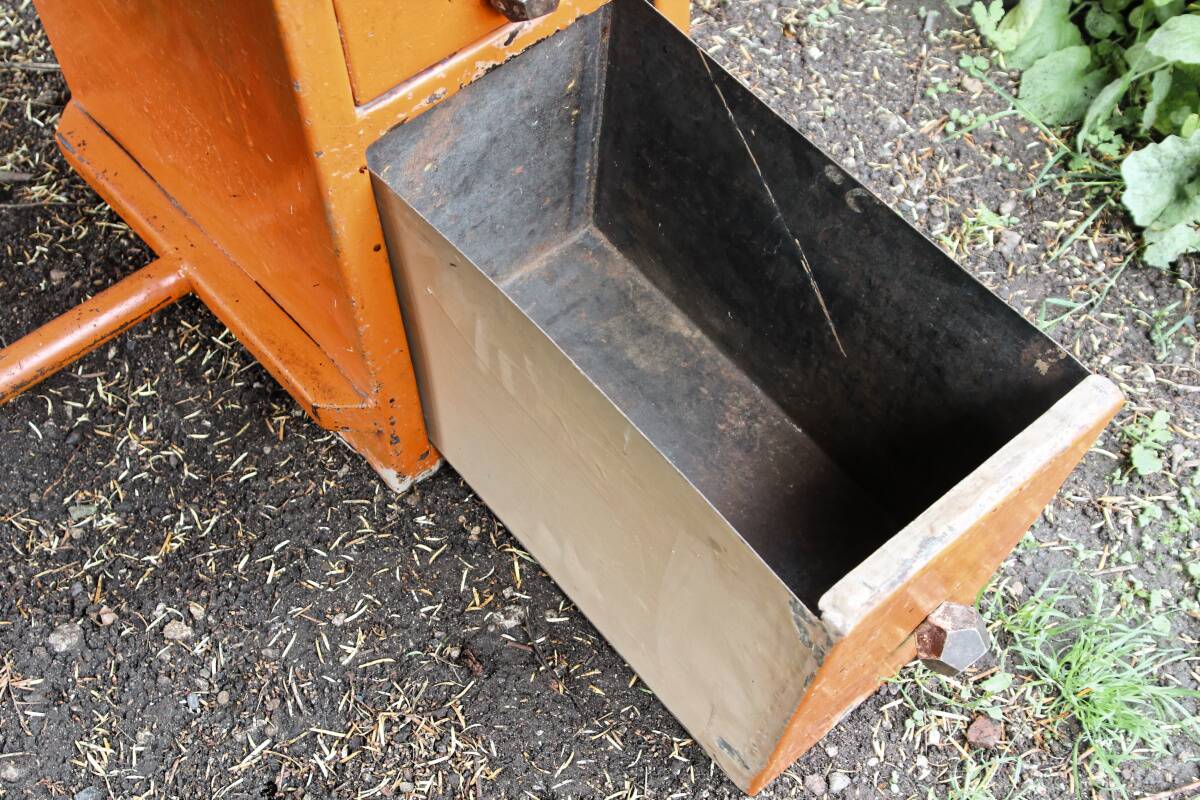 Art deco industrial desk