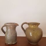 Set of 2 small pitchers