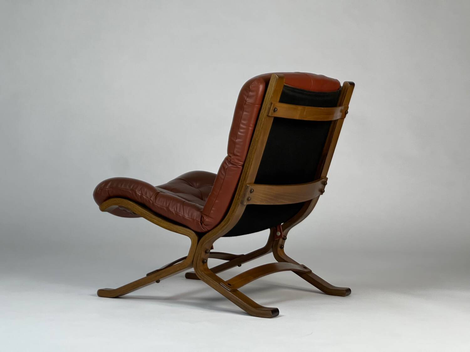 Vintage armchair easy chair leather 70s in the style of Ingmar Relling
