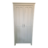 Armoire parisienne 