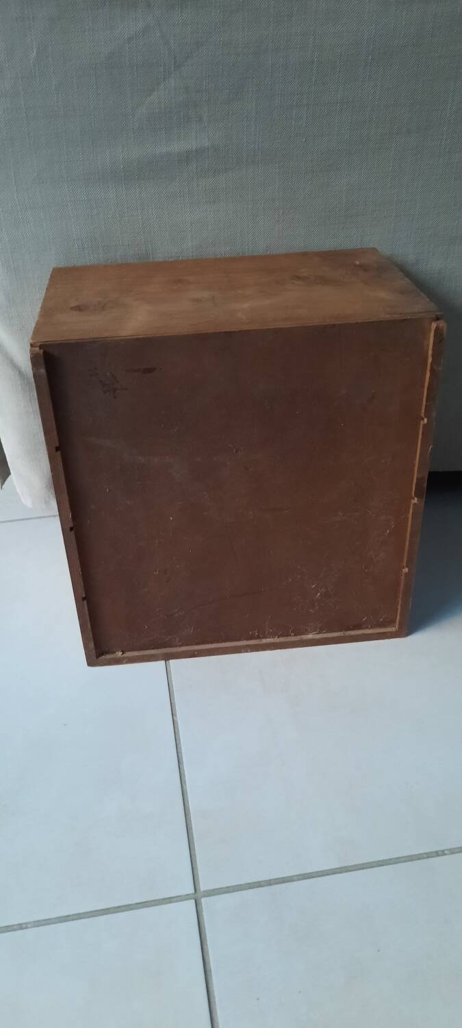 Small workshop furniture