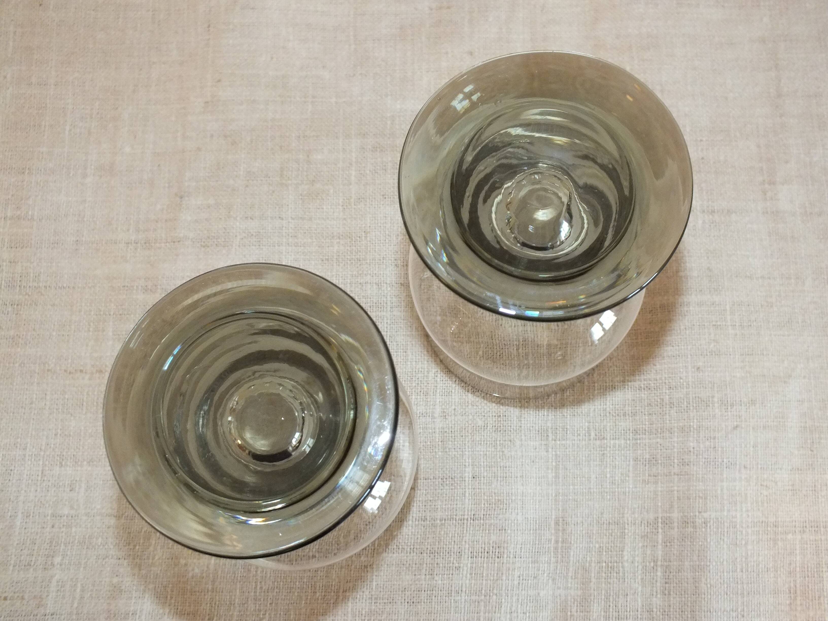 4 flutes + 4 verres à vin en cristal épais Tarente pied gris acier 1970