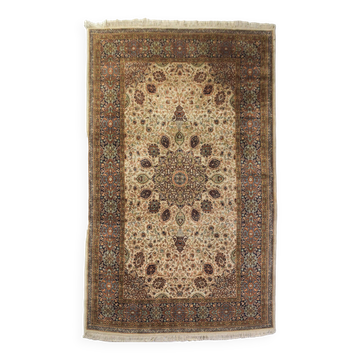 Large - Handwoven Beige Rug