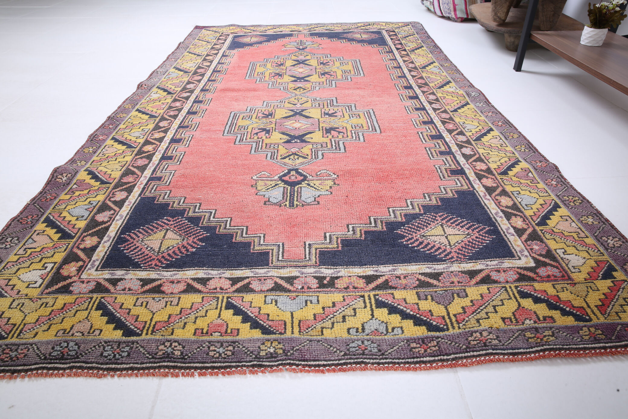 Tapis vintage rose antique 121x211