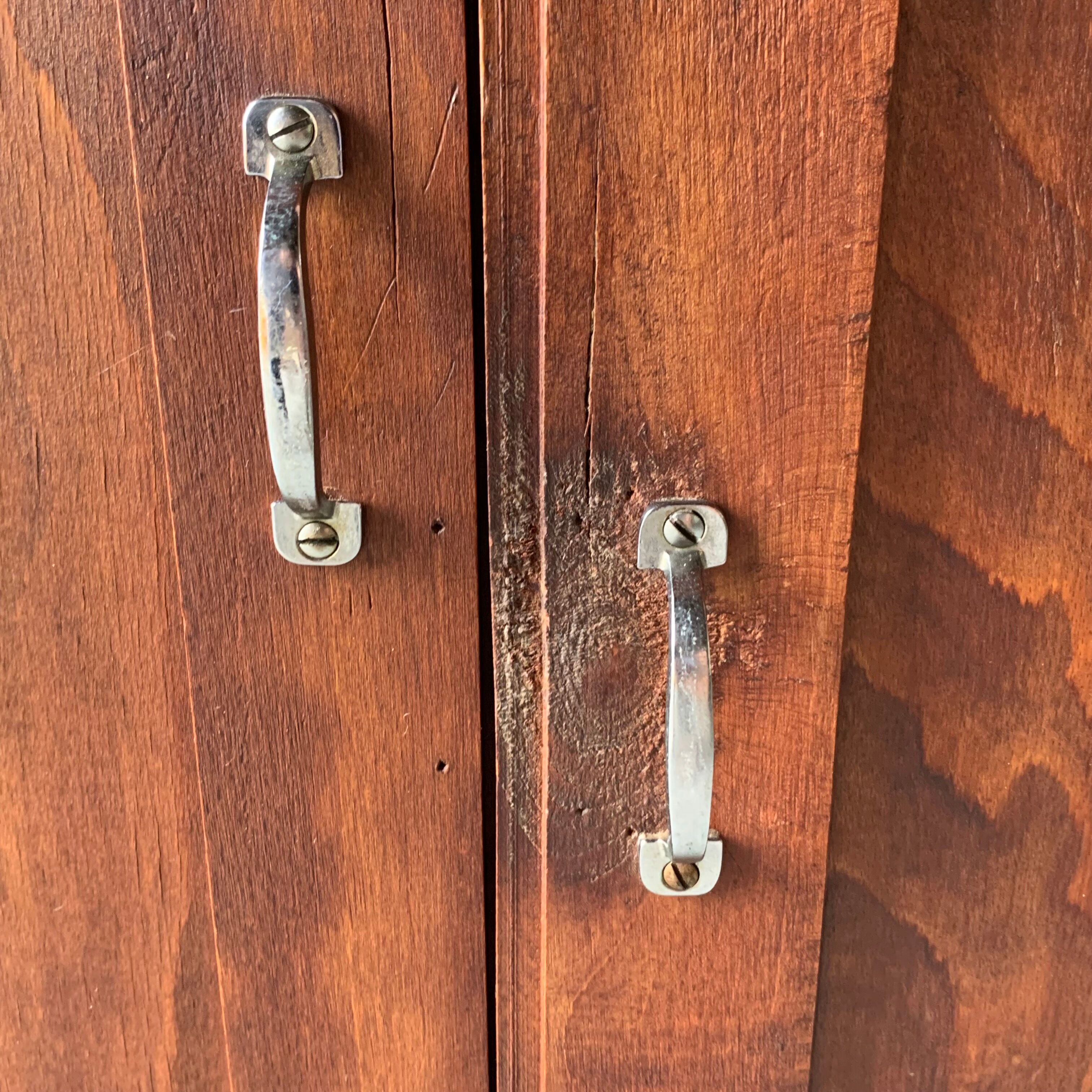 Parisian buffet - offset handles