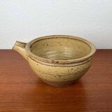 Mid-century modern British studio pottery bowl by Richard Batterham, 1960s.