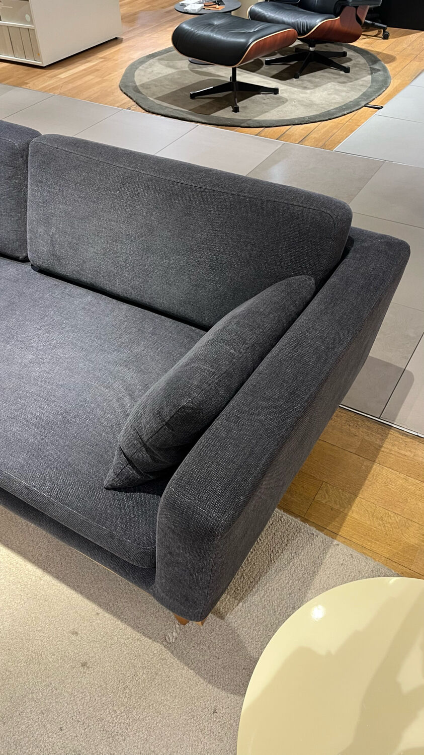 Sofa 210 - Natural wood - Storm fabric - RED Edition