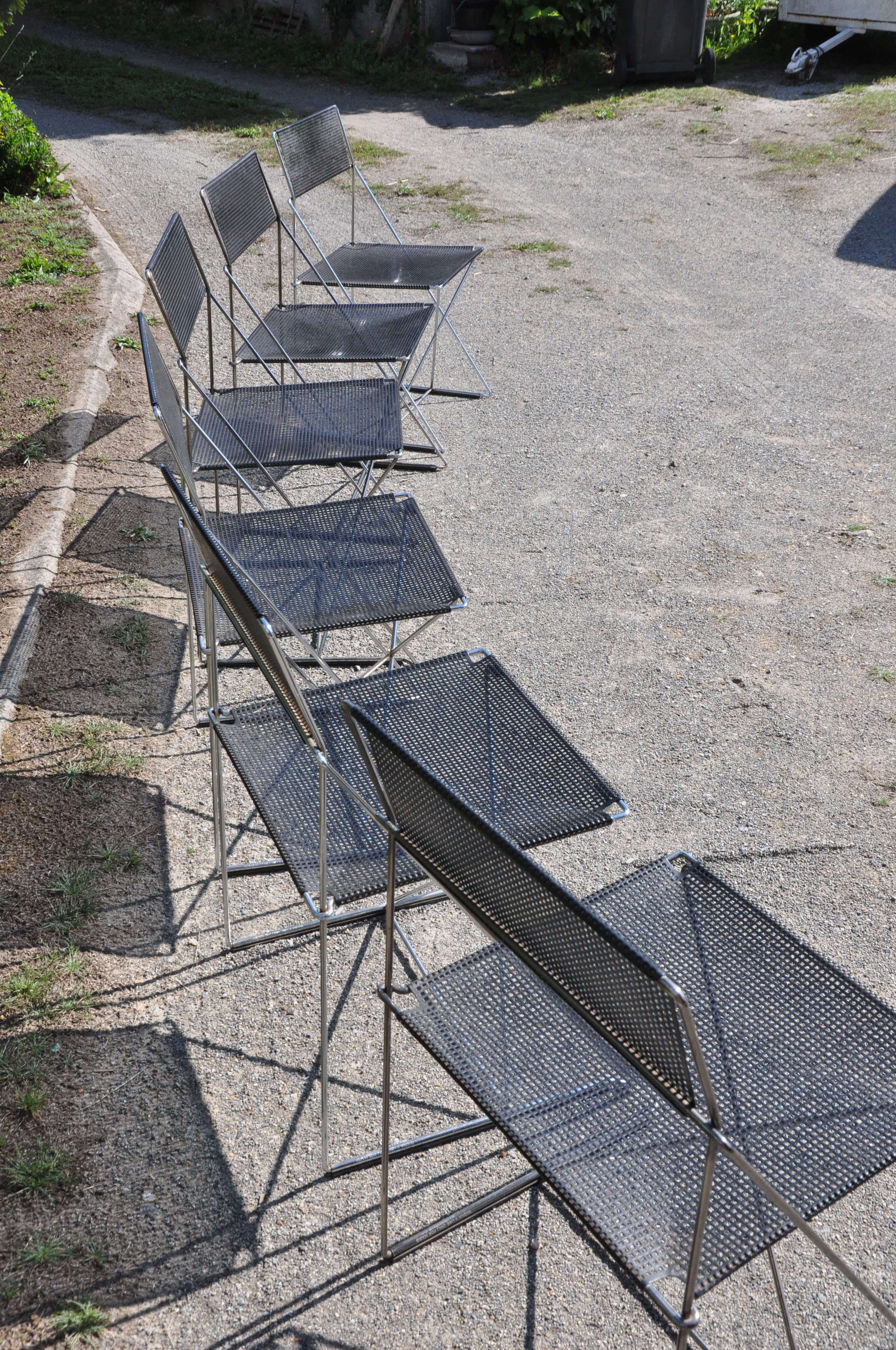 Nuova x line omli chairs by Niels Jørgen Haugesen