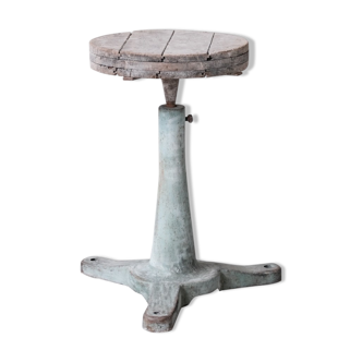 Antique Industrial English Sculpture Stand (No.2)