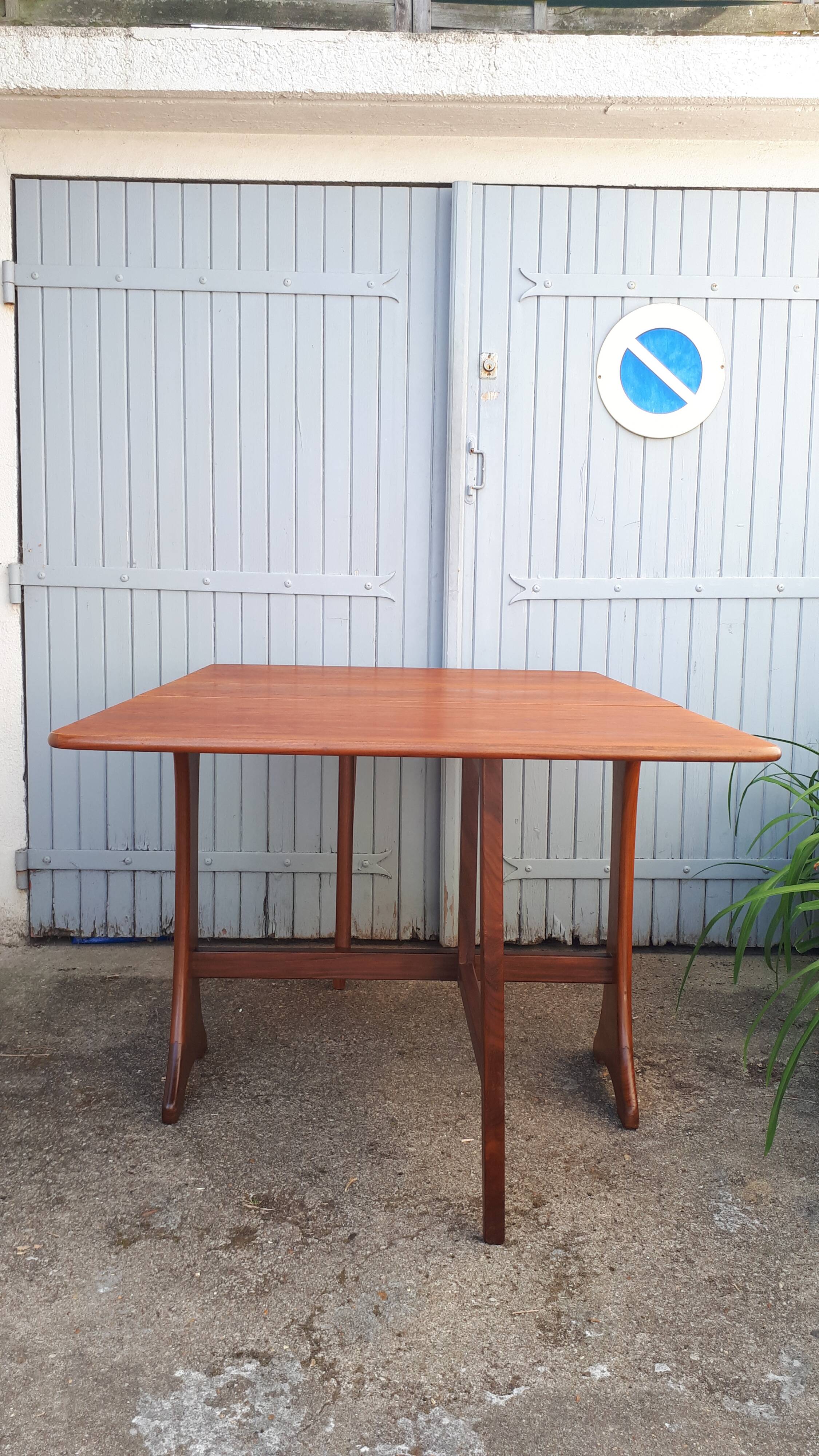 Vintage dining table console desk in teak and exotic wood from the 70s
