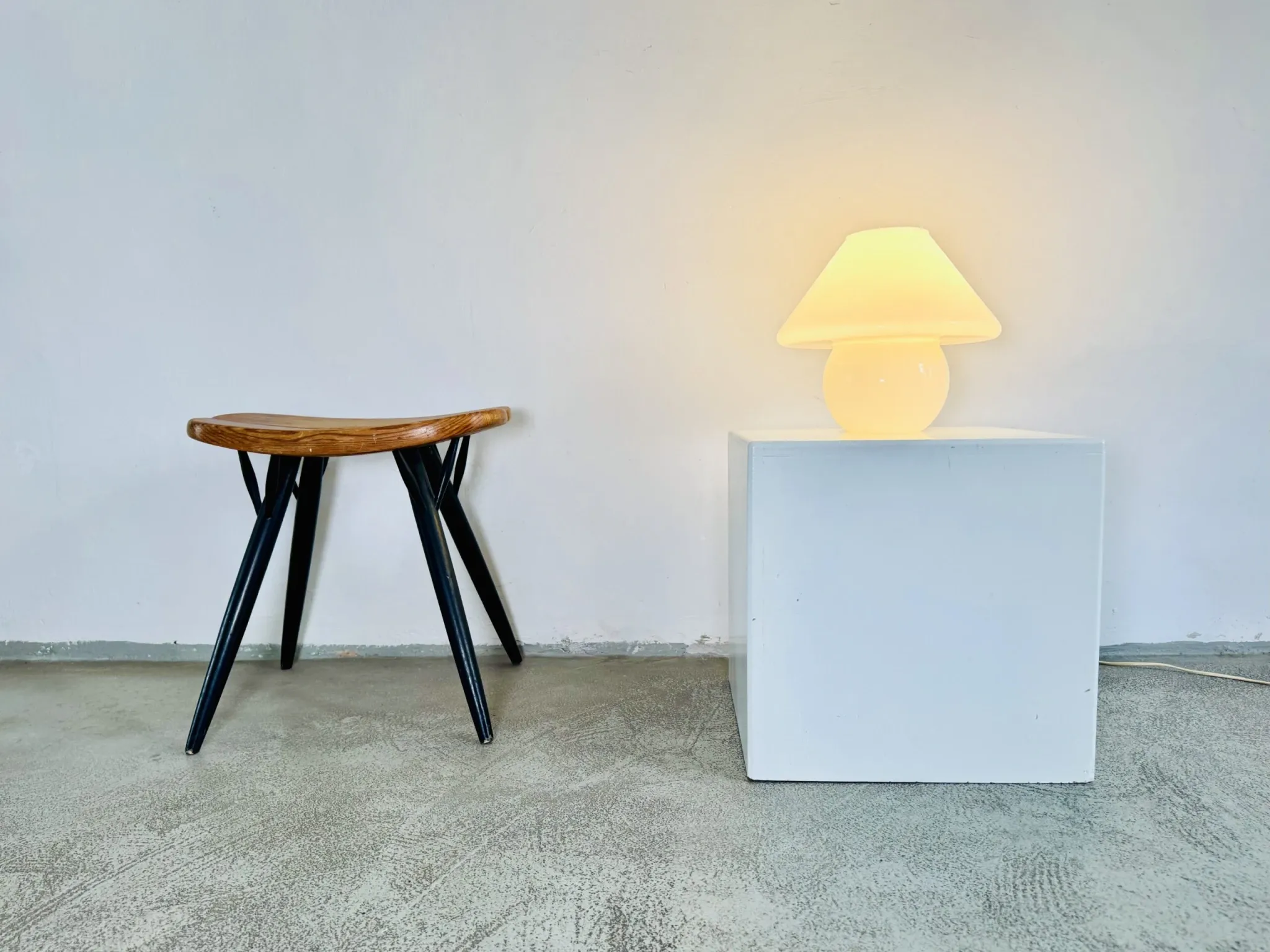 Opaline Mushroom Table Lamp By Paolo Venini For Murano, Italy, 1970S