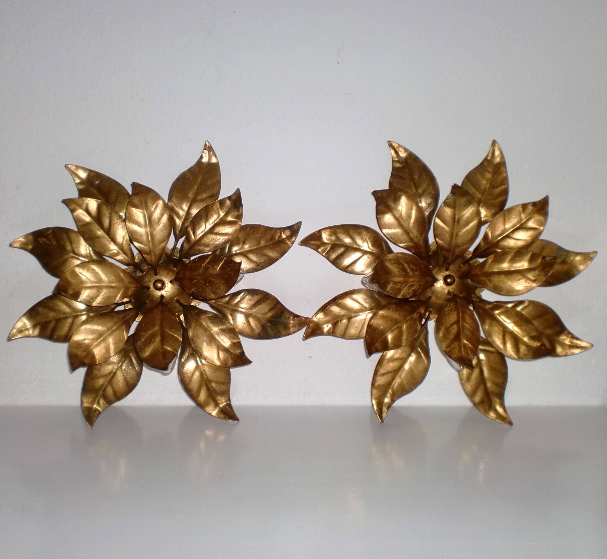 Pair of Florentine Wall Lamps / Ceiling Lights Golden Metal Leaves