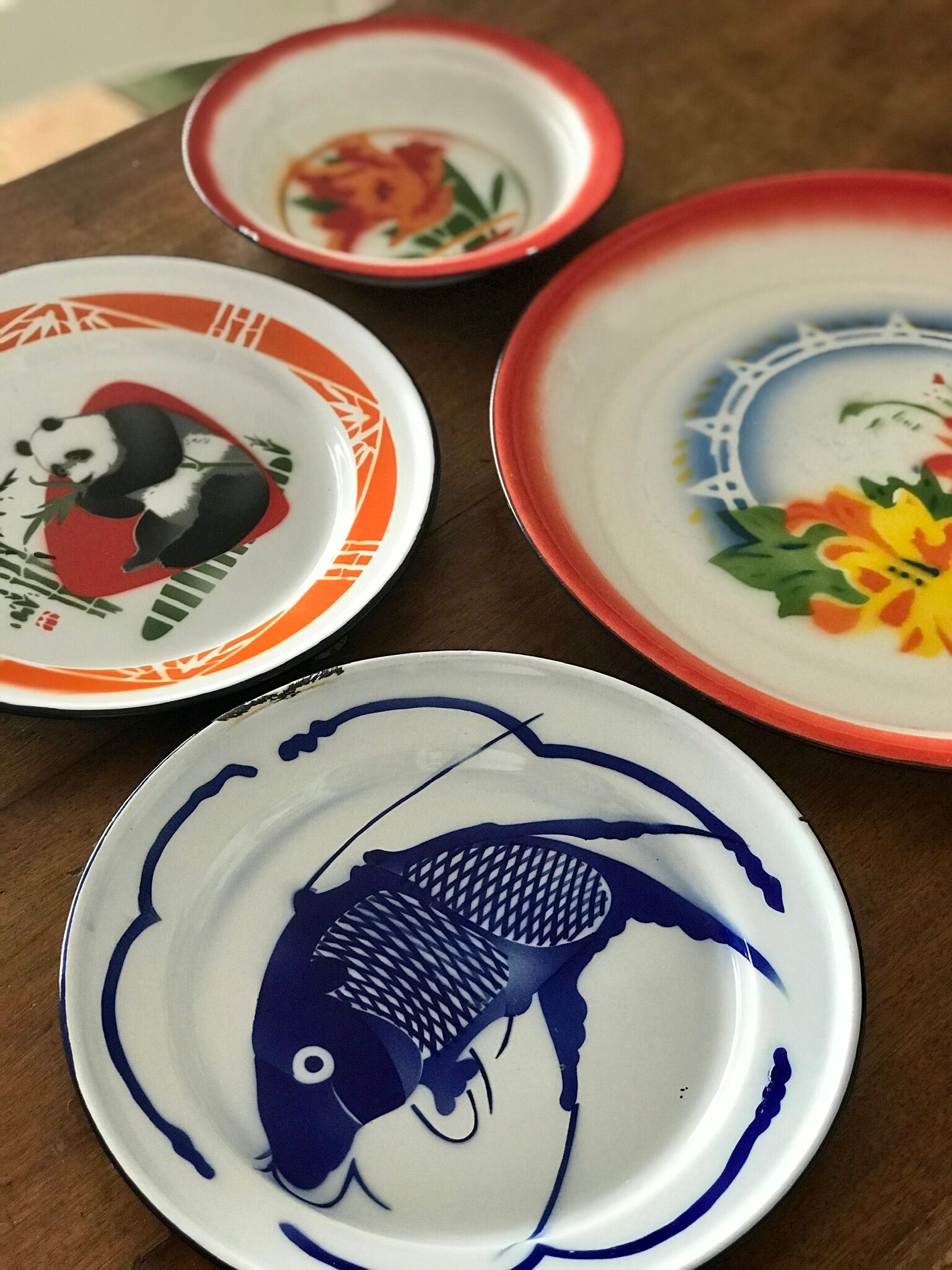 Set of vintage chinese dishes/plates