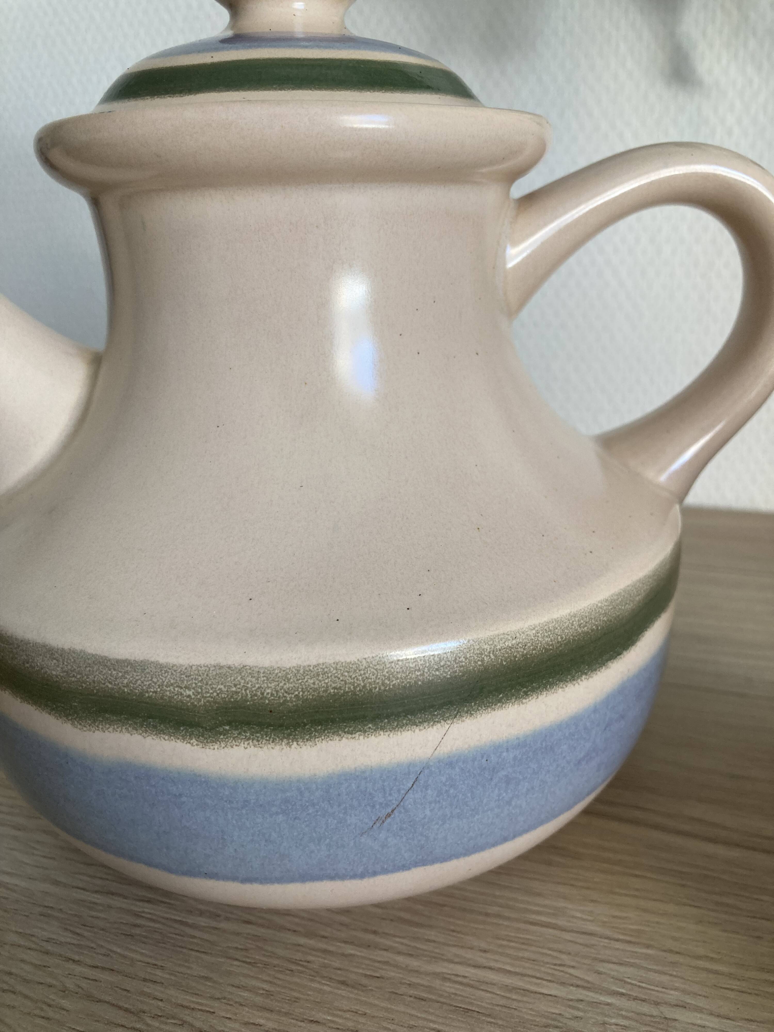 Teapot and milk jug Gien Faïencerie