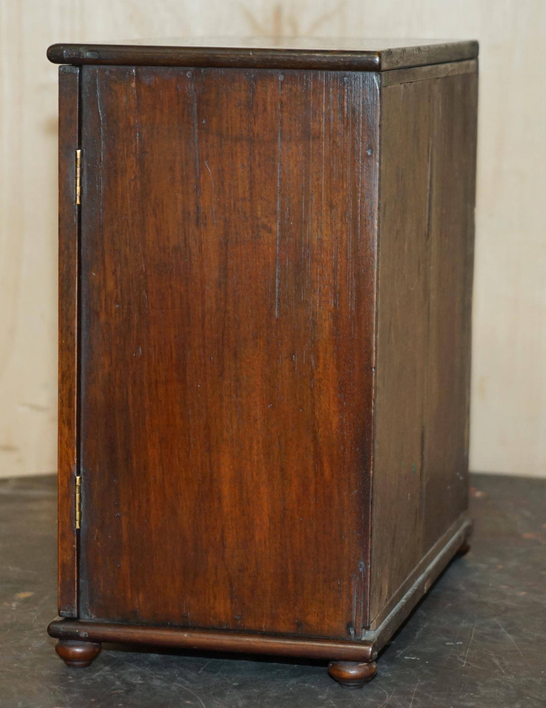 Restored Georgian Sheraton cabinet, circa 1820.