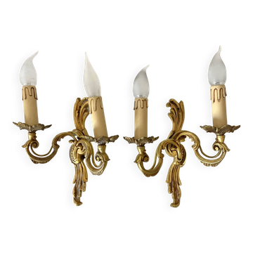 Paire d'appliques dorées style rocaille