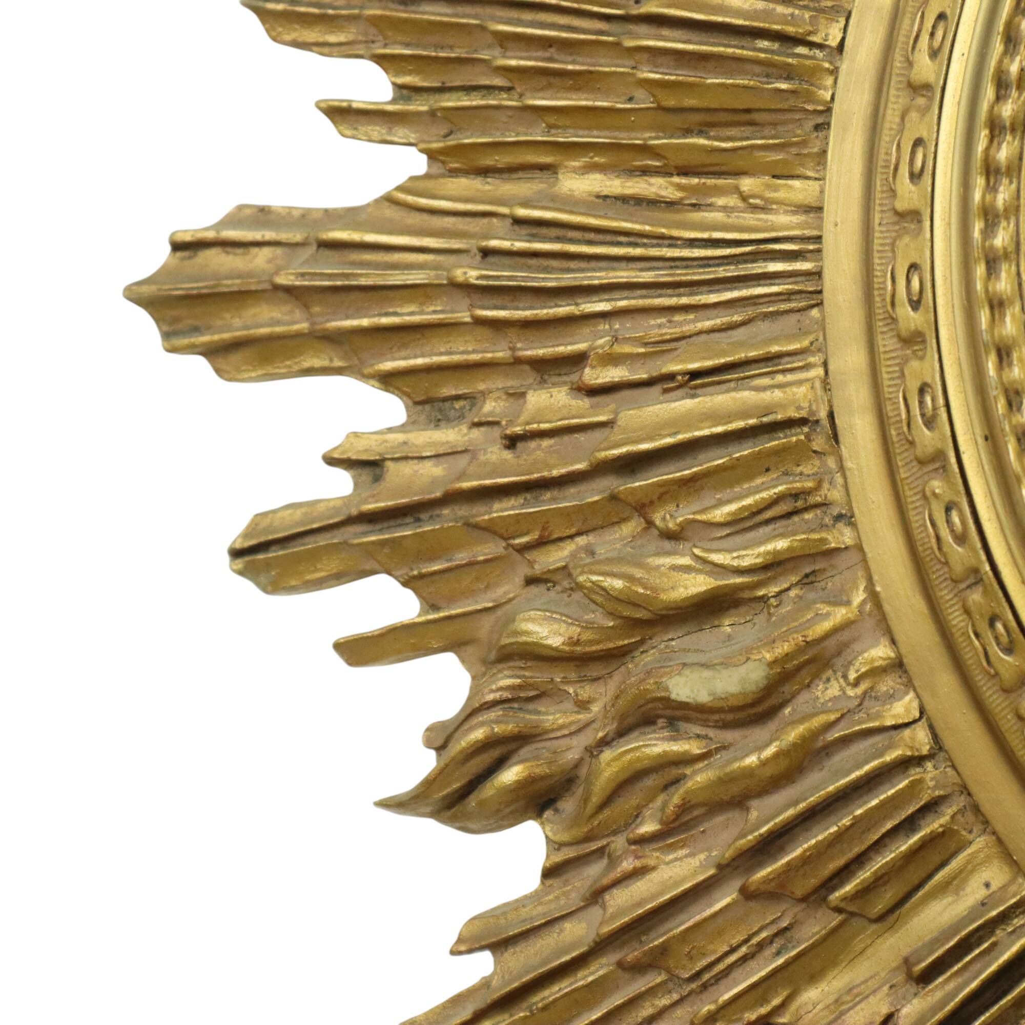 Miroir soleil Sunburst XL en résine dorée
