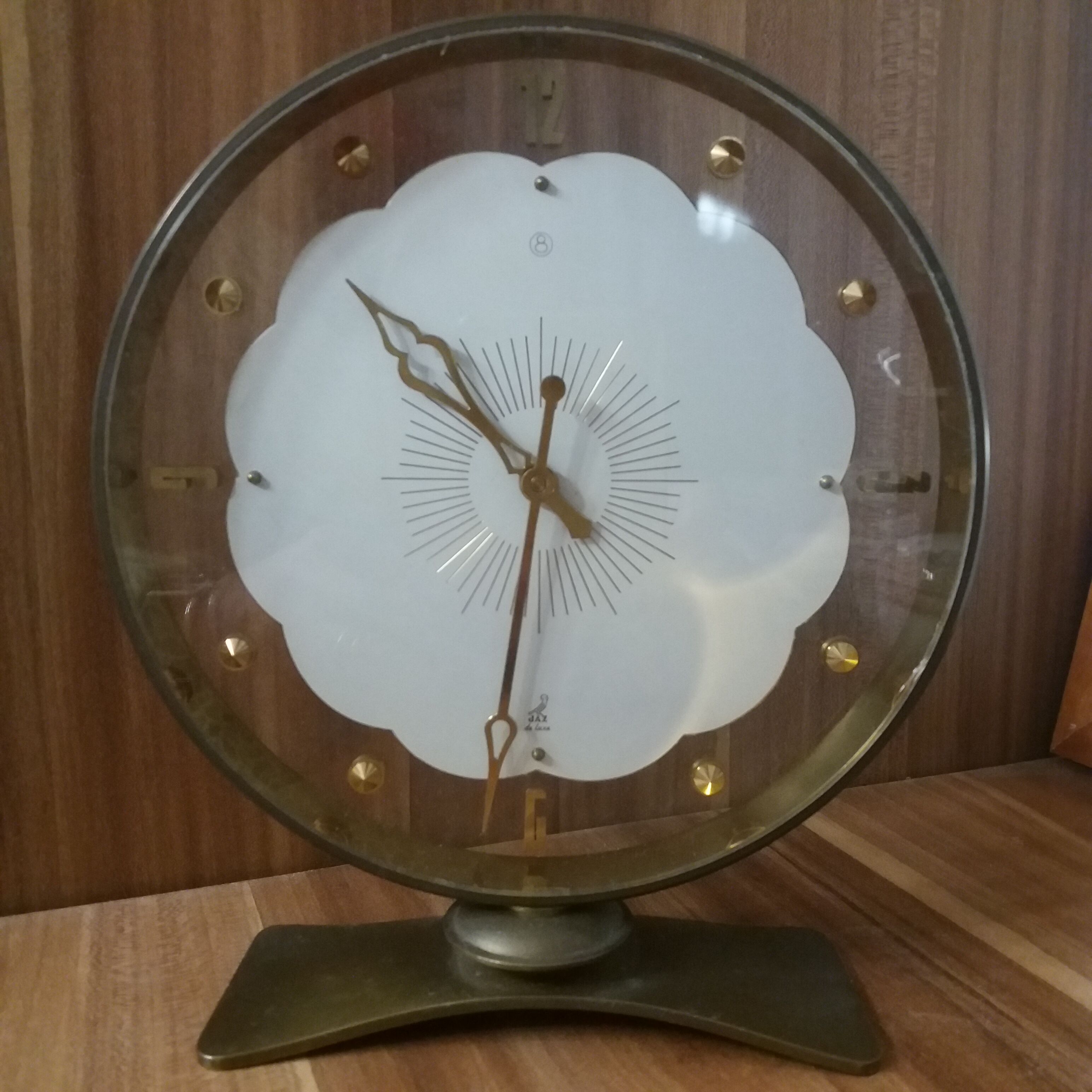 Jaz table clock