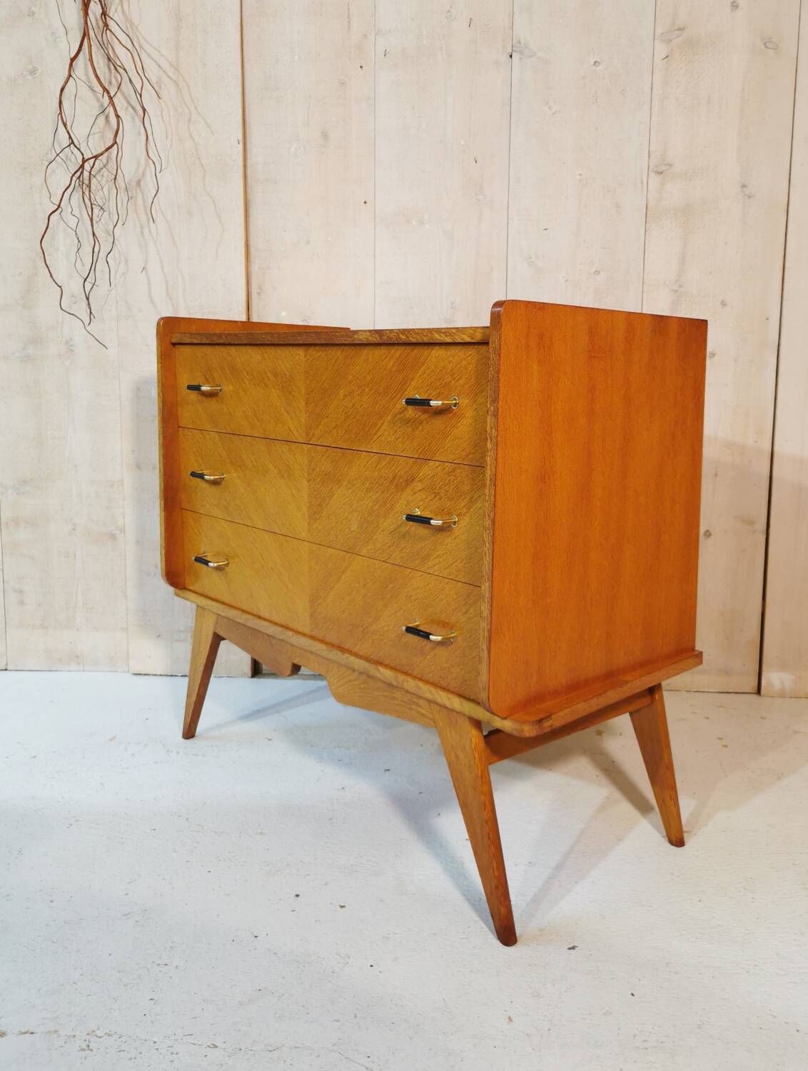 Vintage chest of drawers