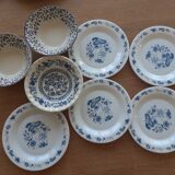 3 bowls and 5 blue plates