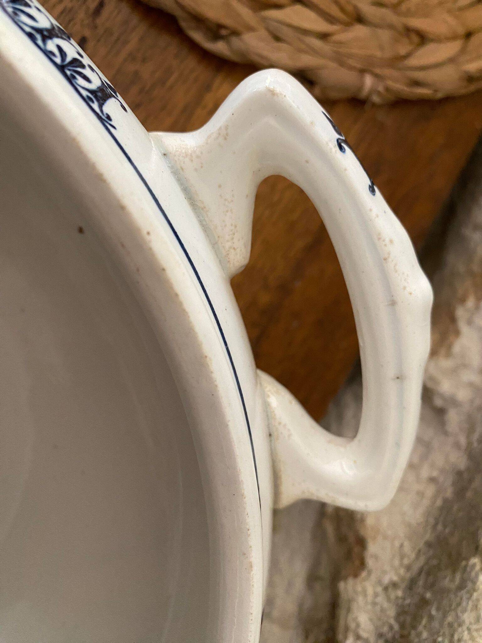 Tureen and its lid Earthenware St Amand