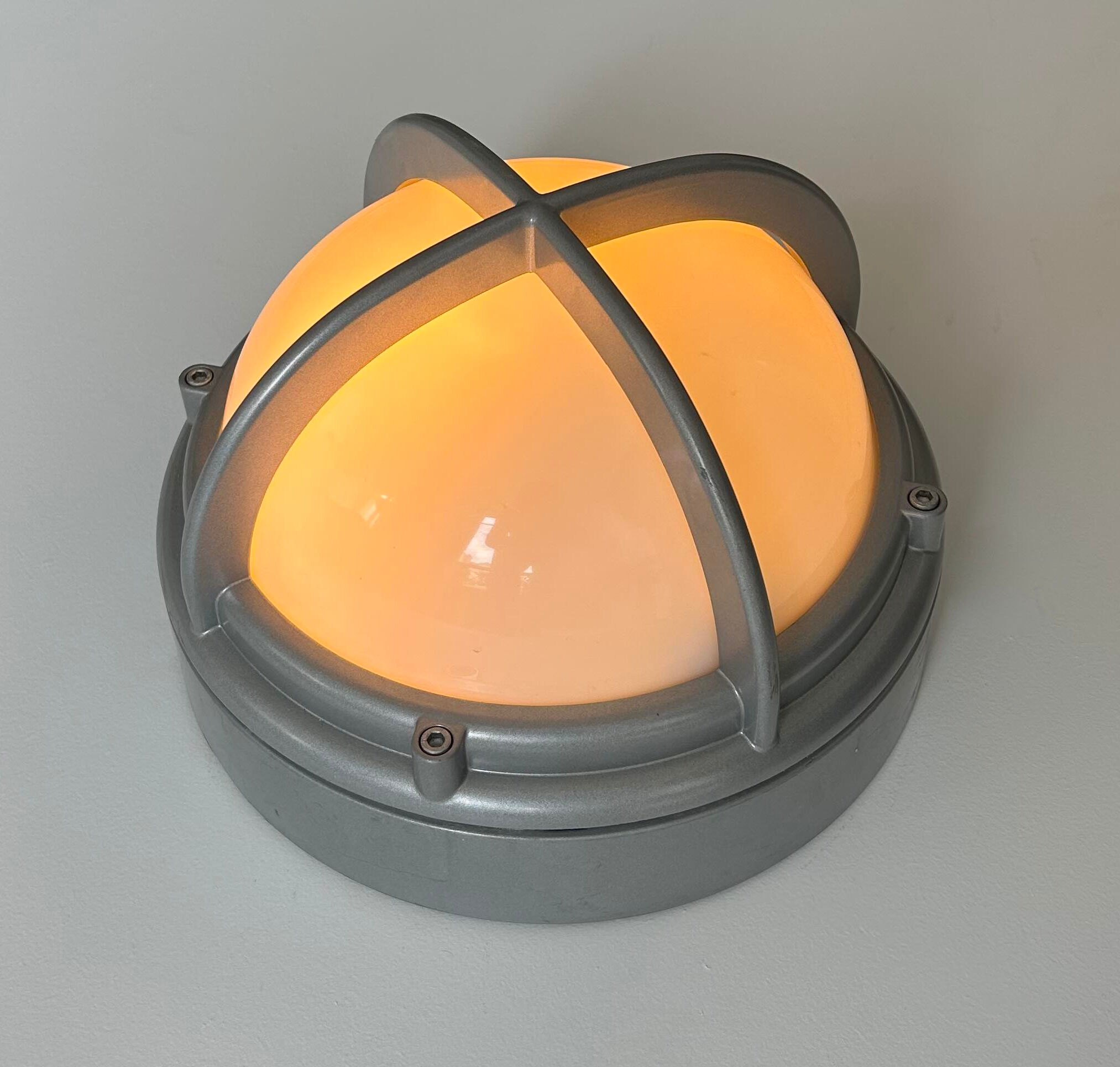 Vintage wall lamp SKOT maxi, alumunium, Louis Poulsen.