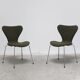 Pair of 'Series 7' chairs in green fabric by Arne Jacobsen for Fritz Hansen, 1980