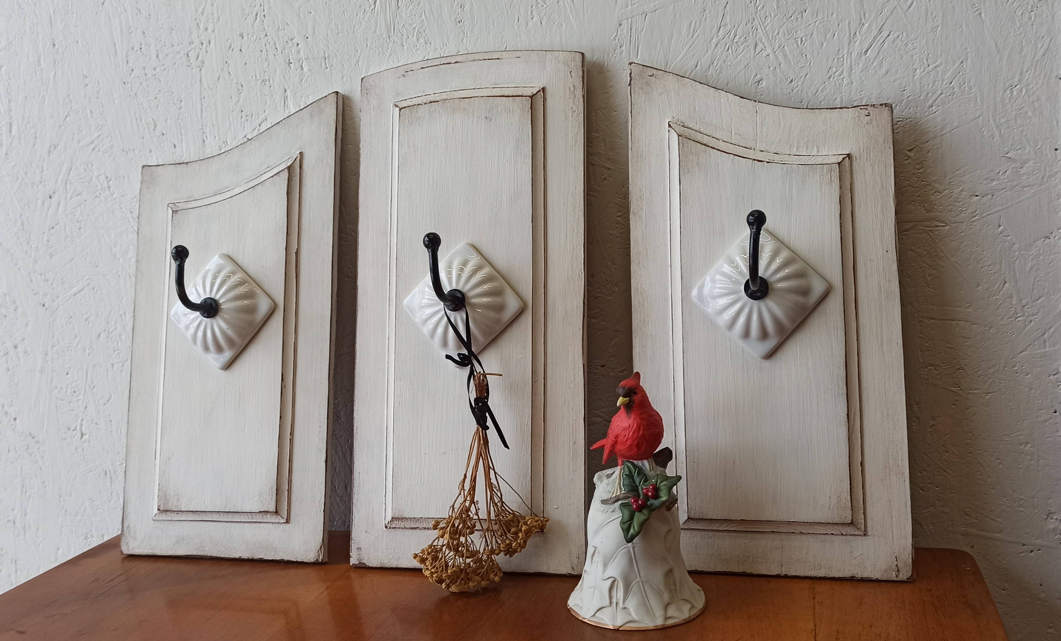 Shabby chic triptych hanger.