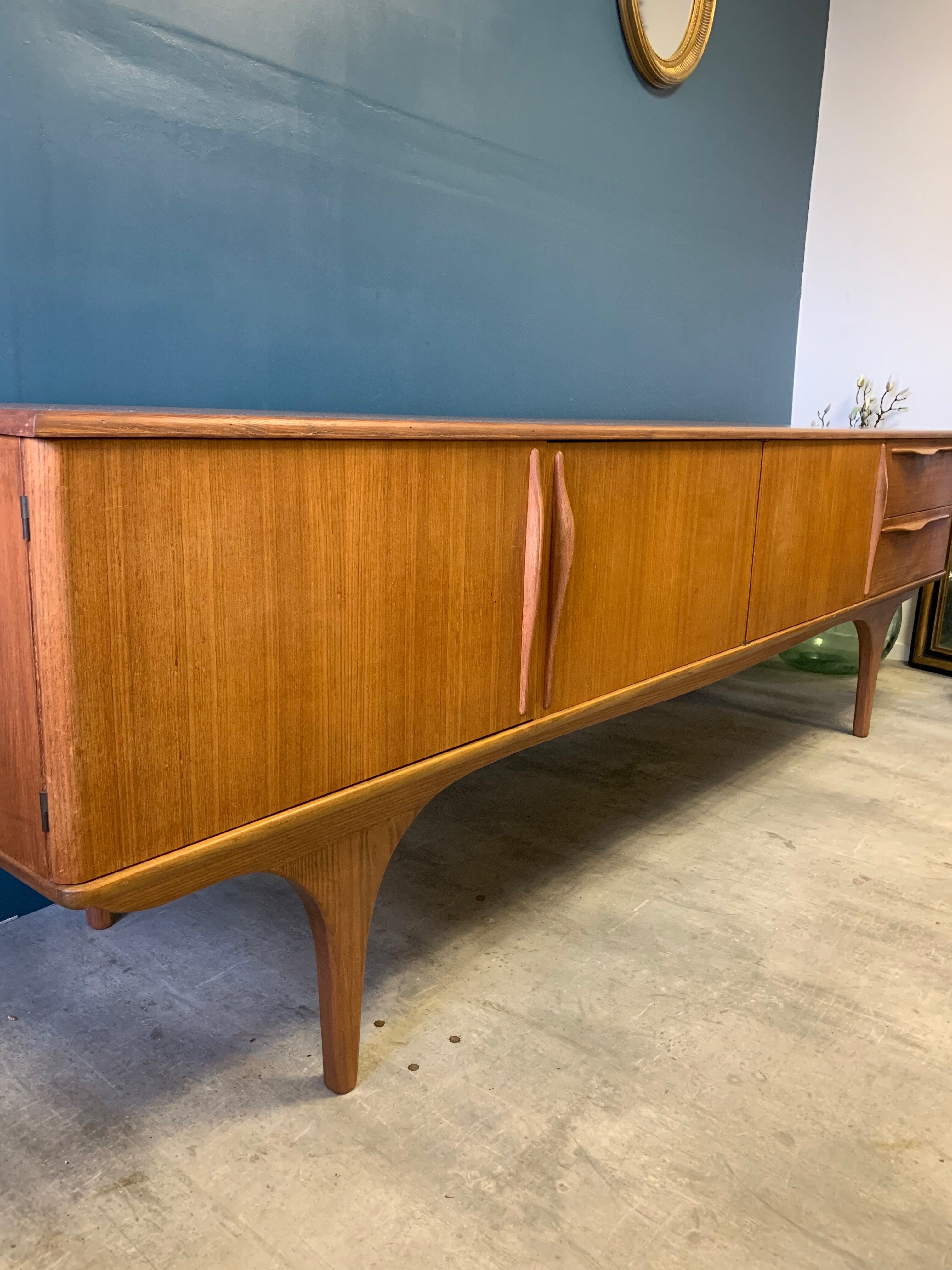 Vintage Scandinavian track