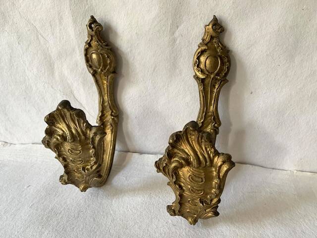 Pair of old gilded bronze curtain tiebacks, late 19th century