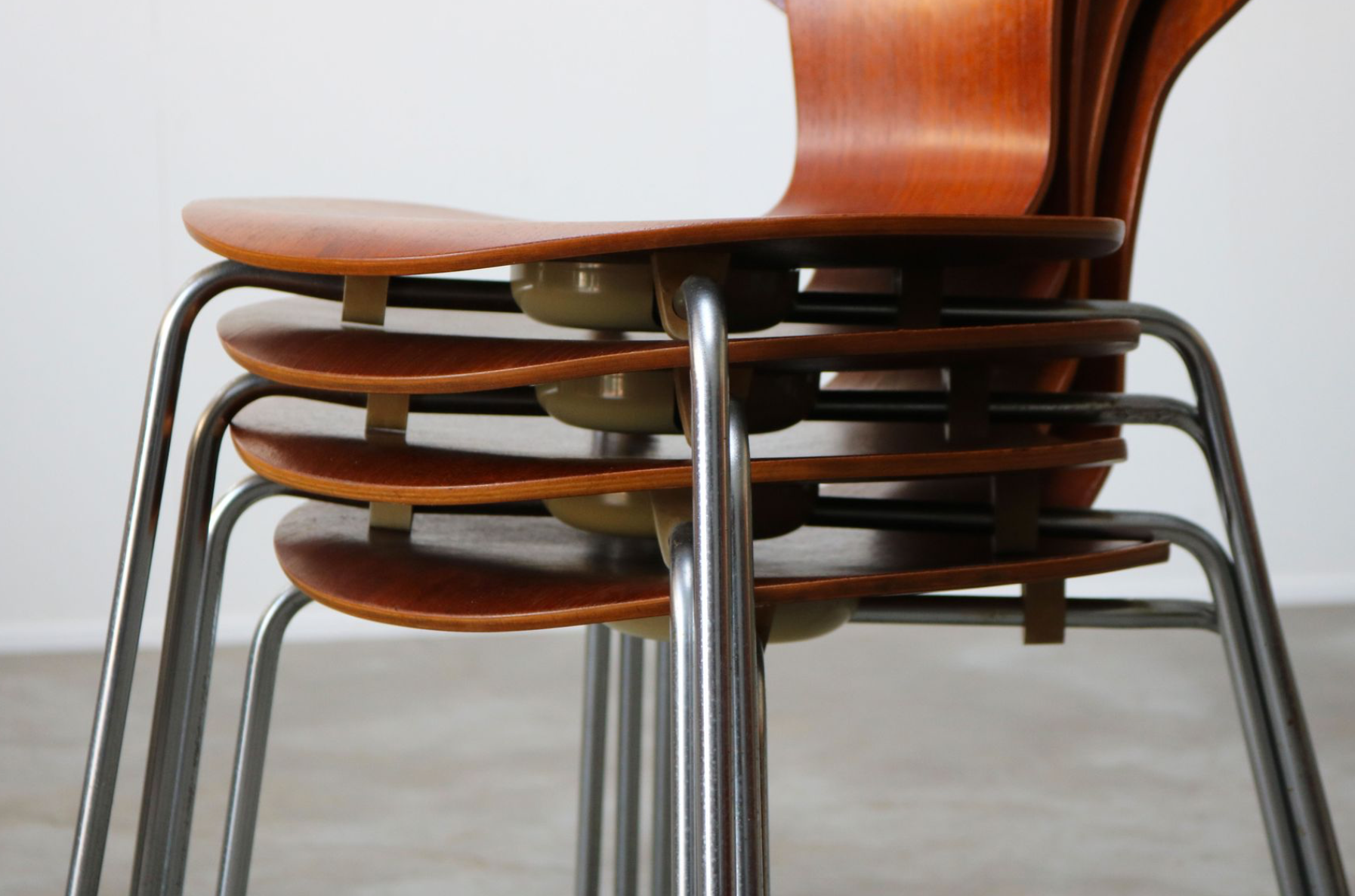 Model 3105 Mosquito chairs by Arne Jacobsen for Fritz Hansen 1967