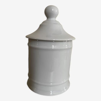 Apothecary pot in white Limoges porcelain