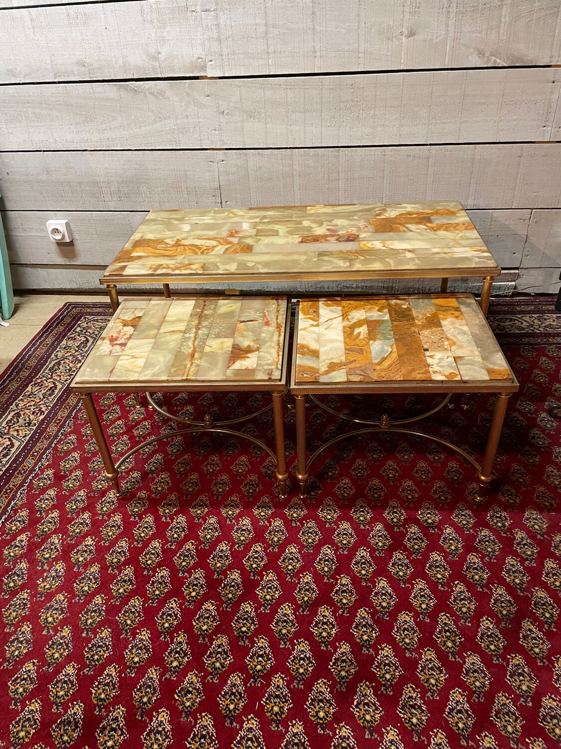 Nesting coffee table in onyx, 70s/80s design