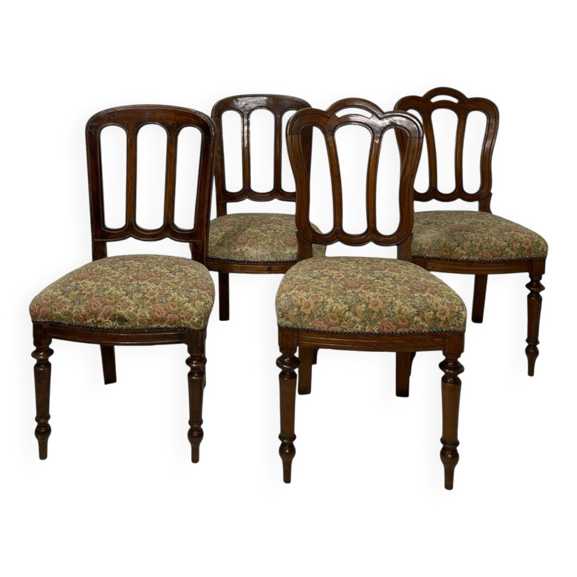 Ensemble de quatre chaises de style Umbertine