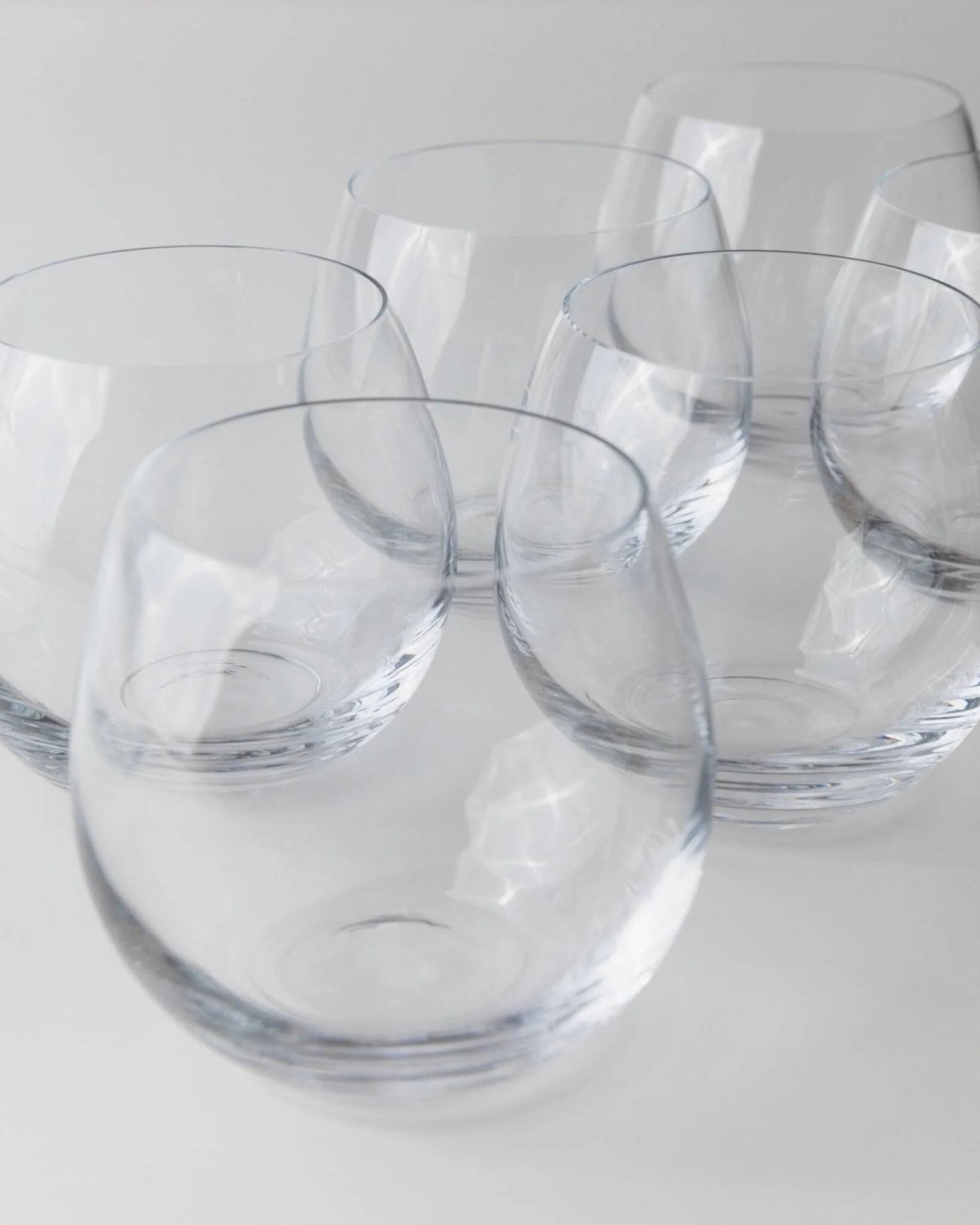 Vintage clear glass decanter set with 6 round wine glasses - Italian 1980s timeless design, elegant table décor